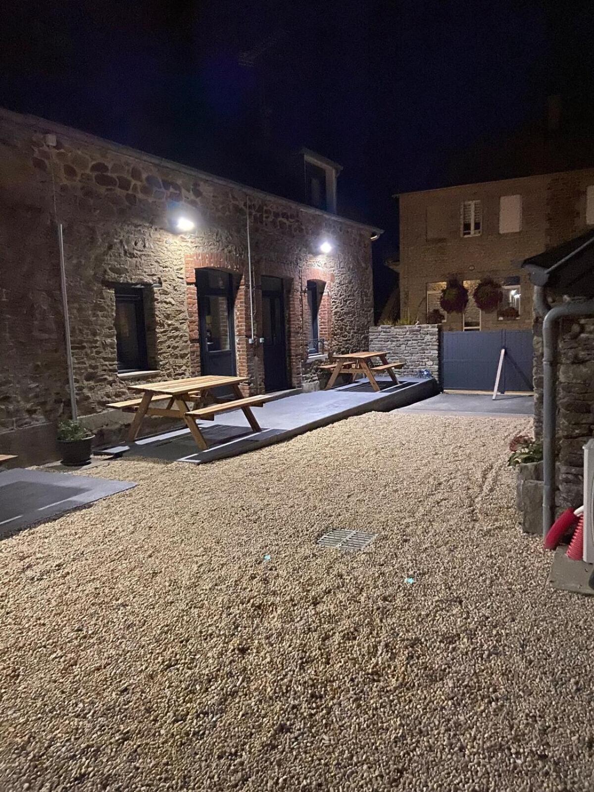 Gites Le Mont Desclos Saint Michel 博瓦 客房 照片