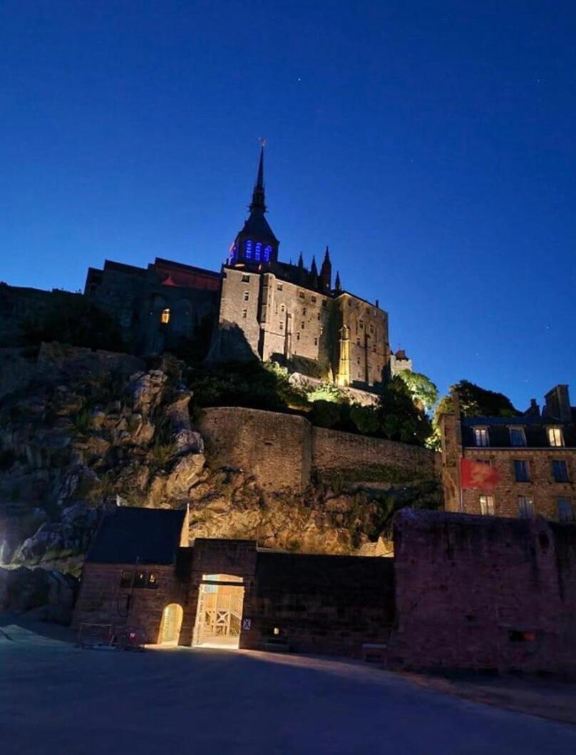 Gites Le Mont Desclos Saint Michel 博瓦 客房 照片